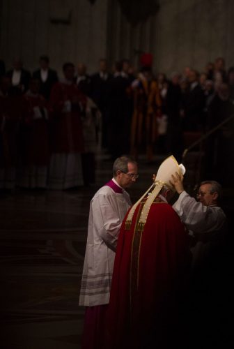 29.3.2013, Roma, Italia, Cittá del Vaticano. Papa FRancesco celebra la sua prima Messa della Passoione, nella Basilica di S.Pietro