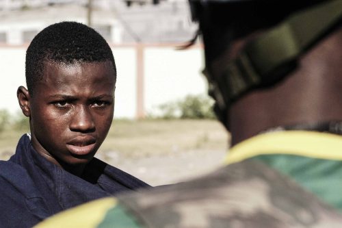 Jan 2006, brasilian soldiers are delevering water to the pupulation
Lorenzo Moscia/GraziaNeri
